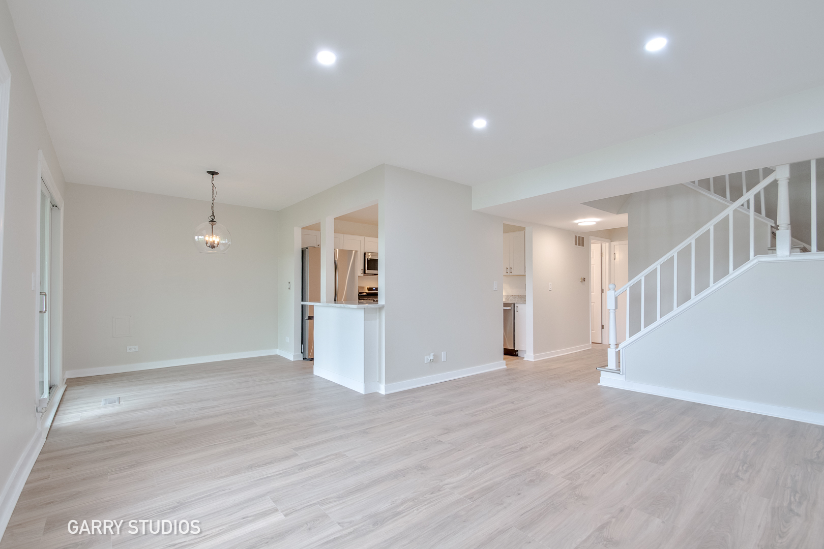 205 Lakeshore Lane Property Photo 6