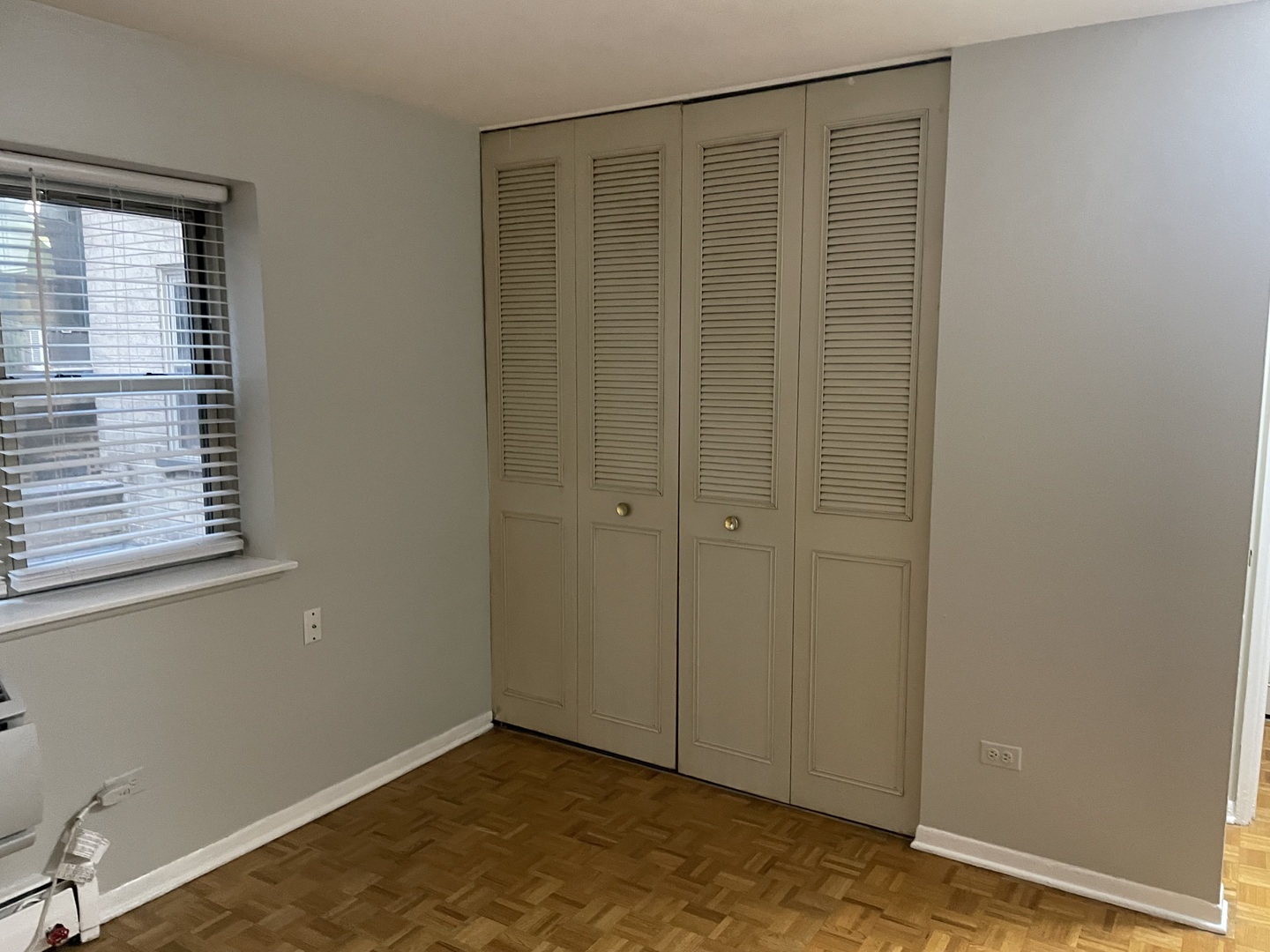 420 W Aldine Ave Property Photo 5