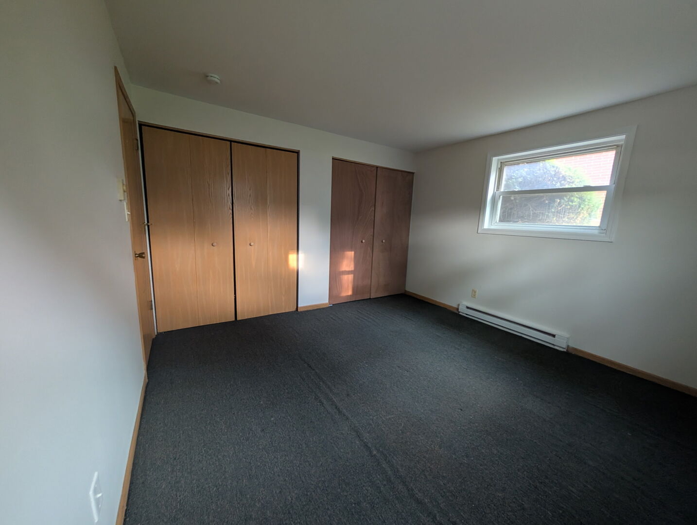 390 W Walnut Street Property Photo 7