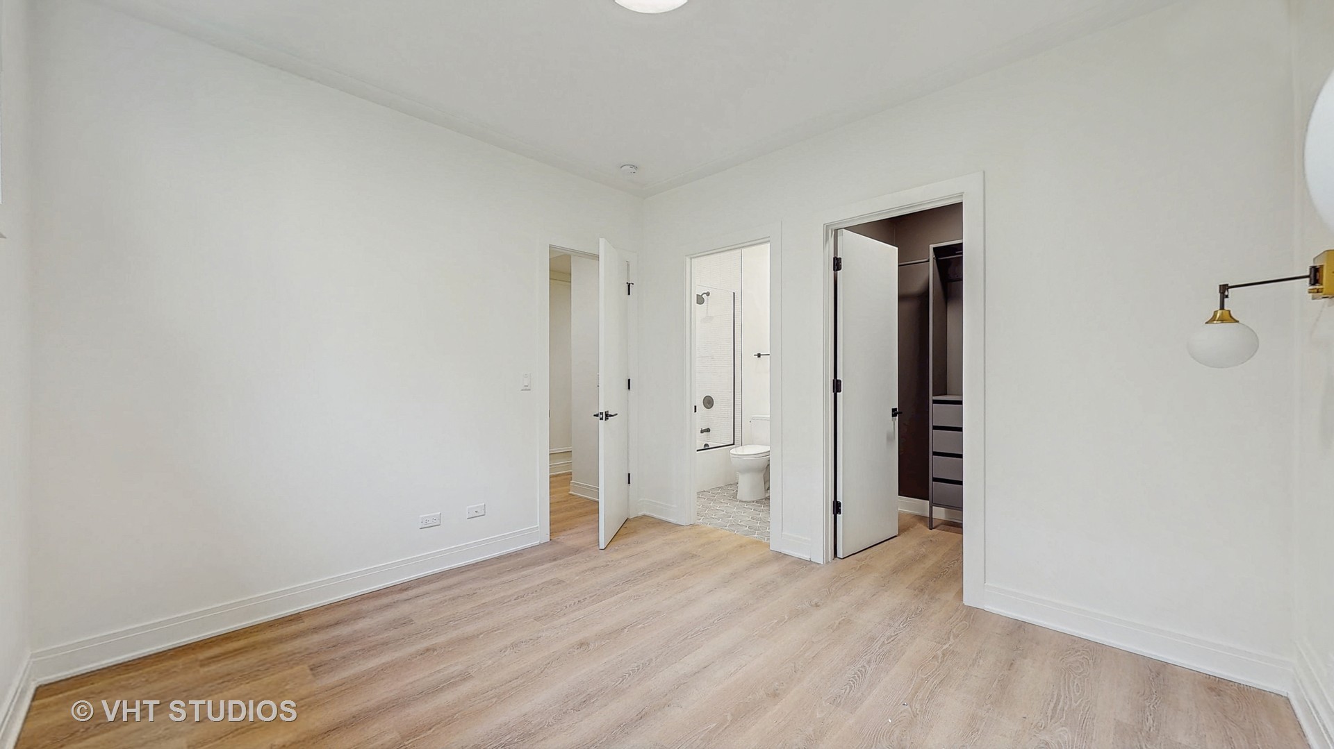 642 W Webster Avenue 1 Property Photo 22