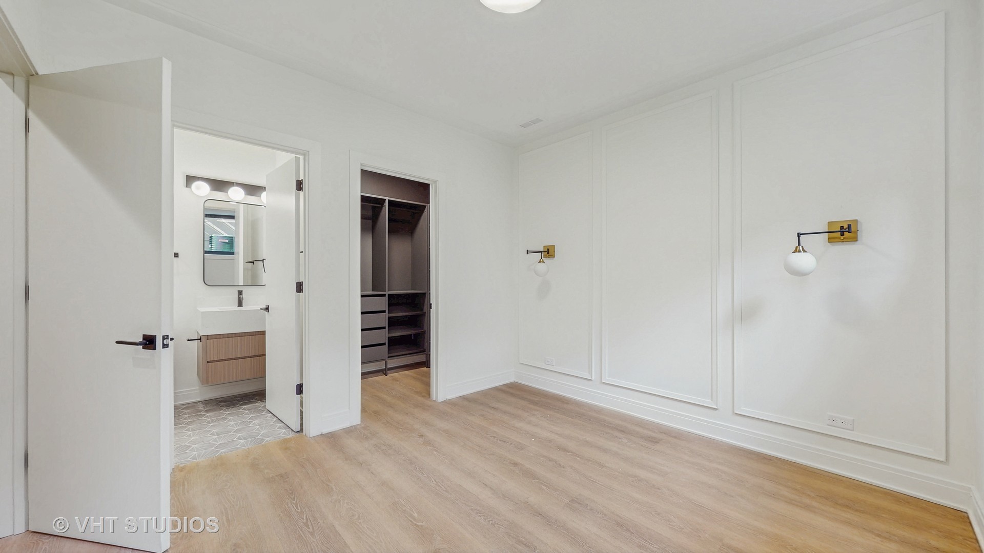 642 W Webster Avenue 1 Property Photo 23