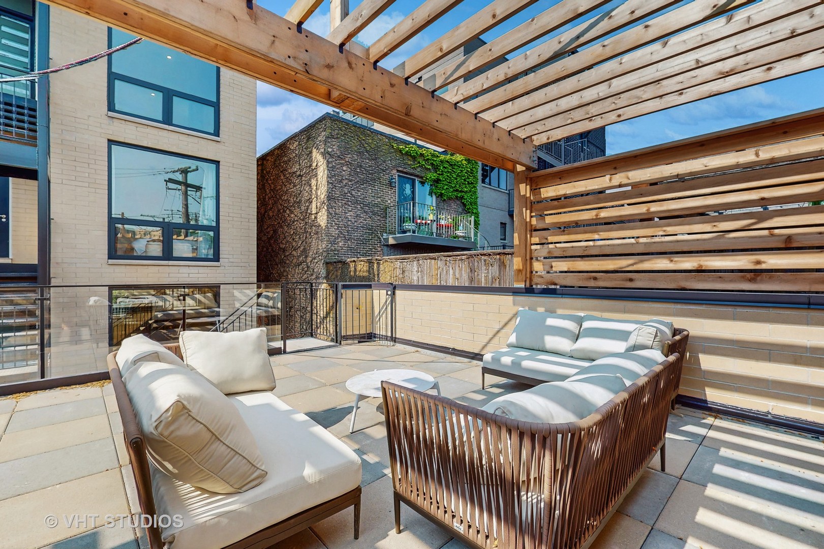 642 W Webster Avenue 1 Property Photo 33