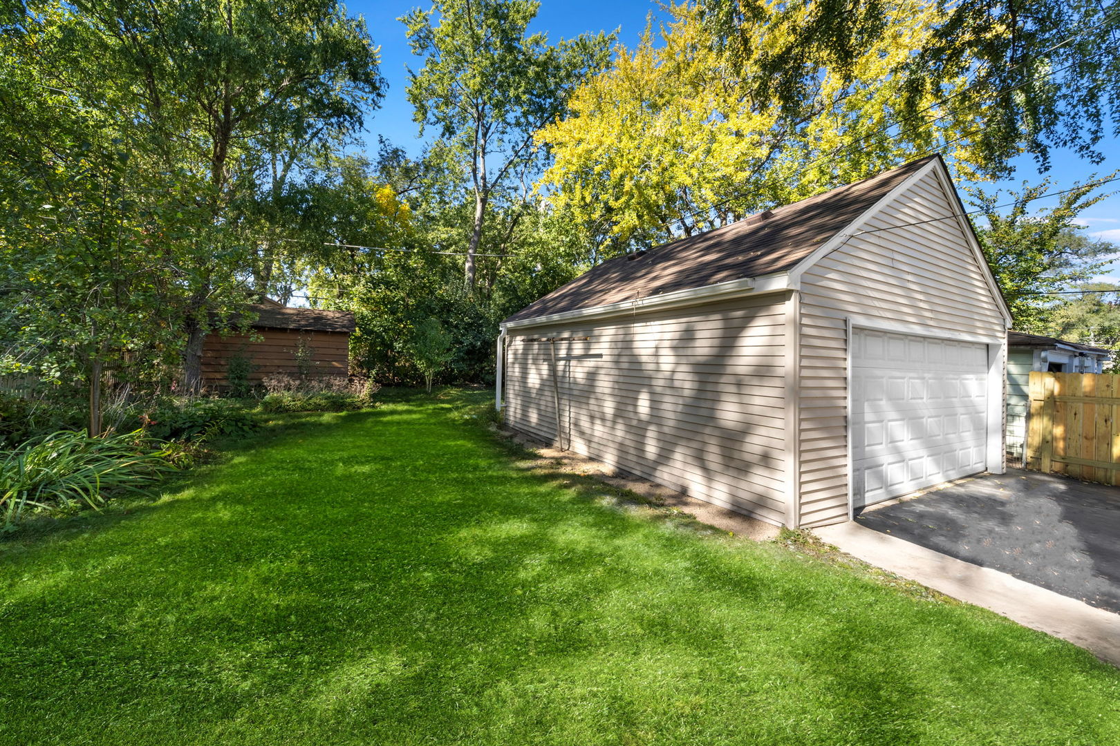 1552 Mccraren Road Property Photo 30