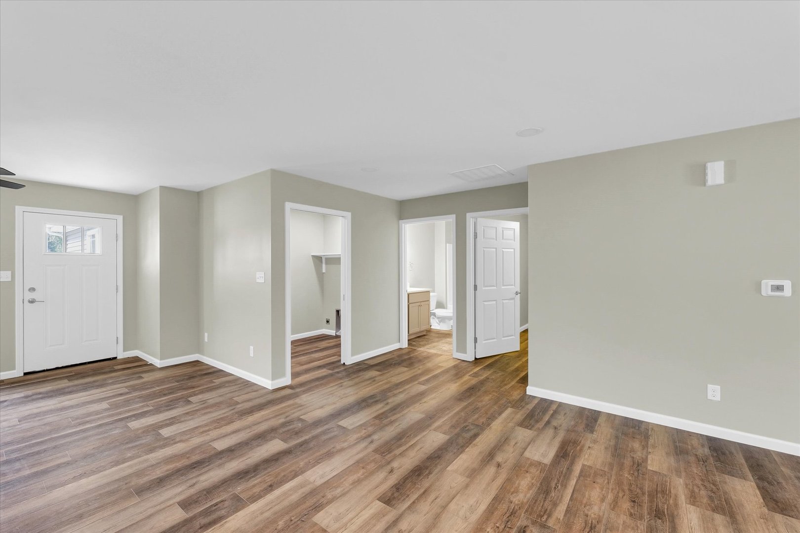 205 E Fairfield Street Property Photo 9