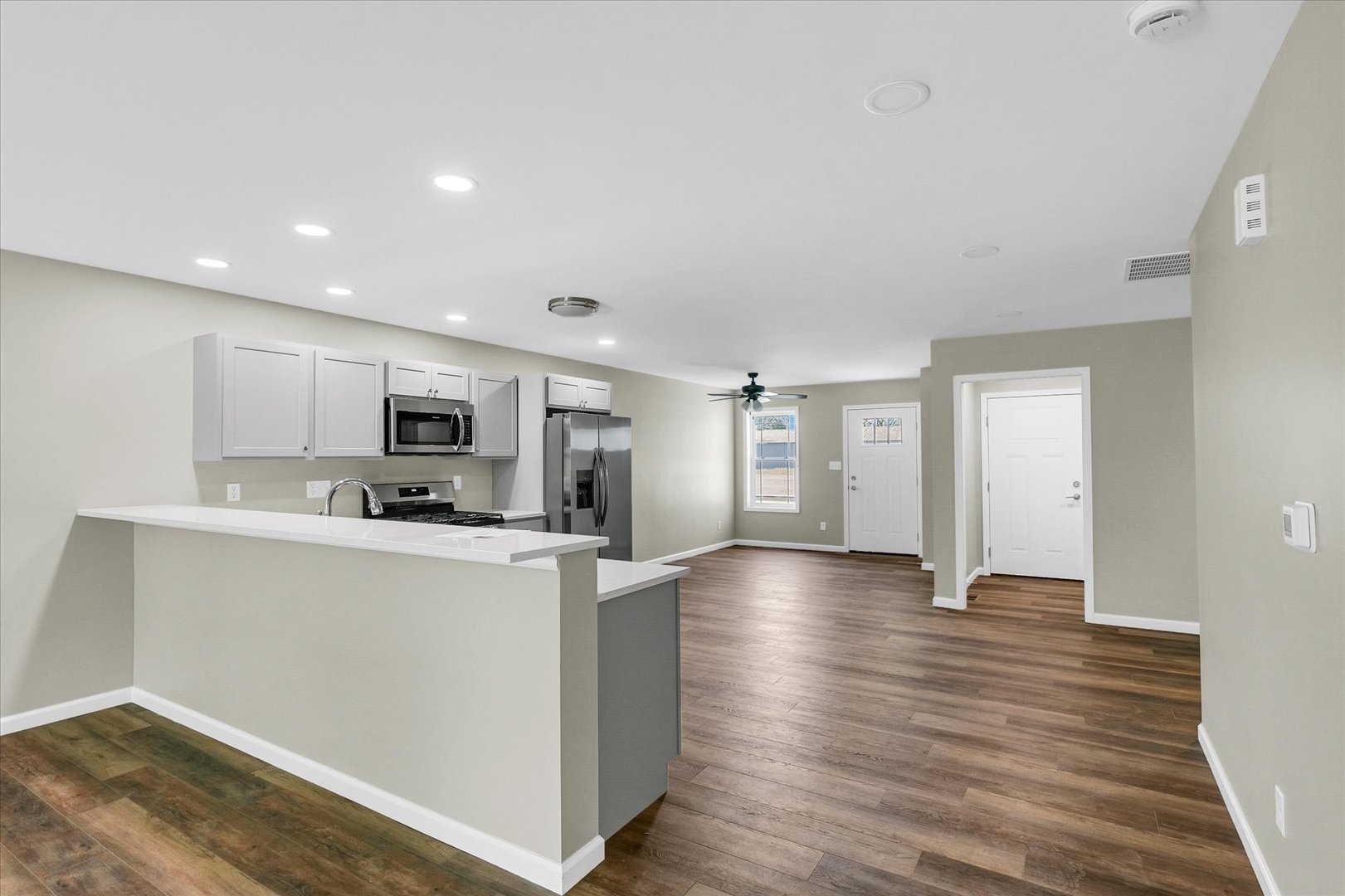 205 E Fairfield Street Property Photo 16