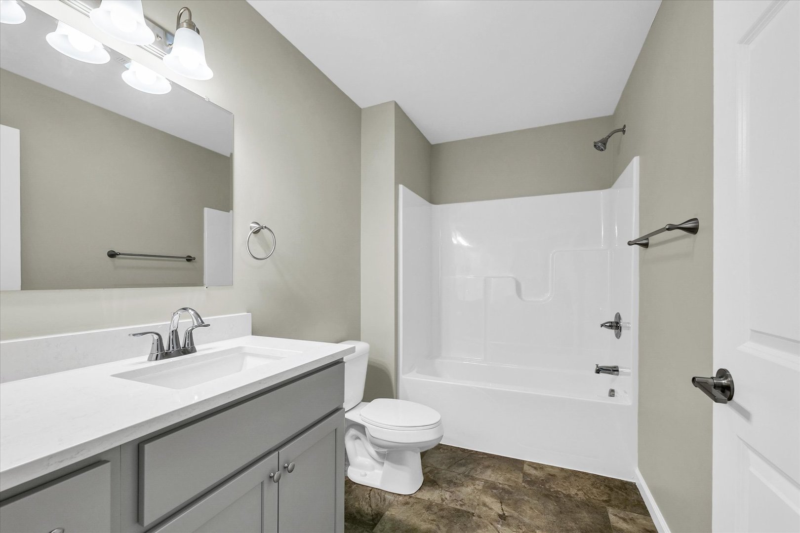 205 E Fairfield Street Property Photo 29