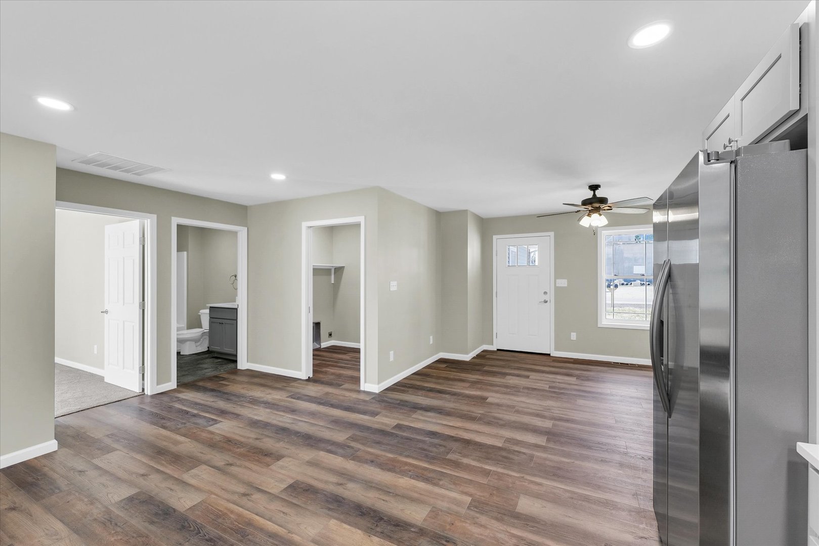 207 E Fairfield St Property Photo 10