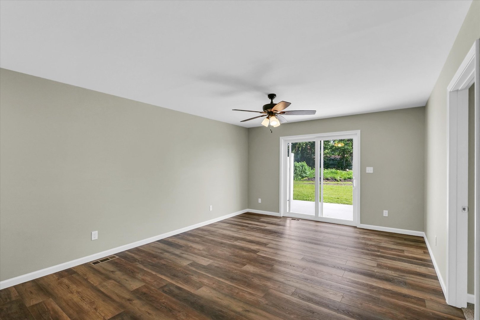 207 E Fairfield St Property Photo 15