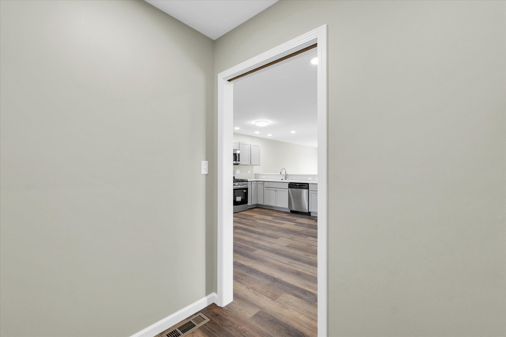 207 E Fairfield St Property Photo 25