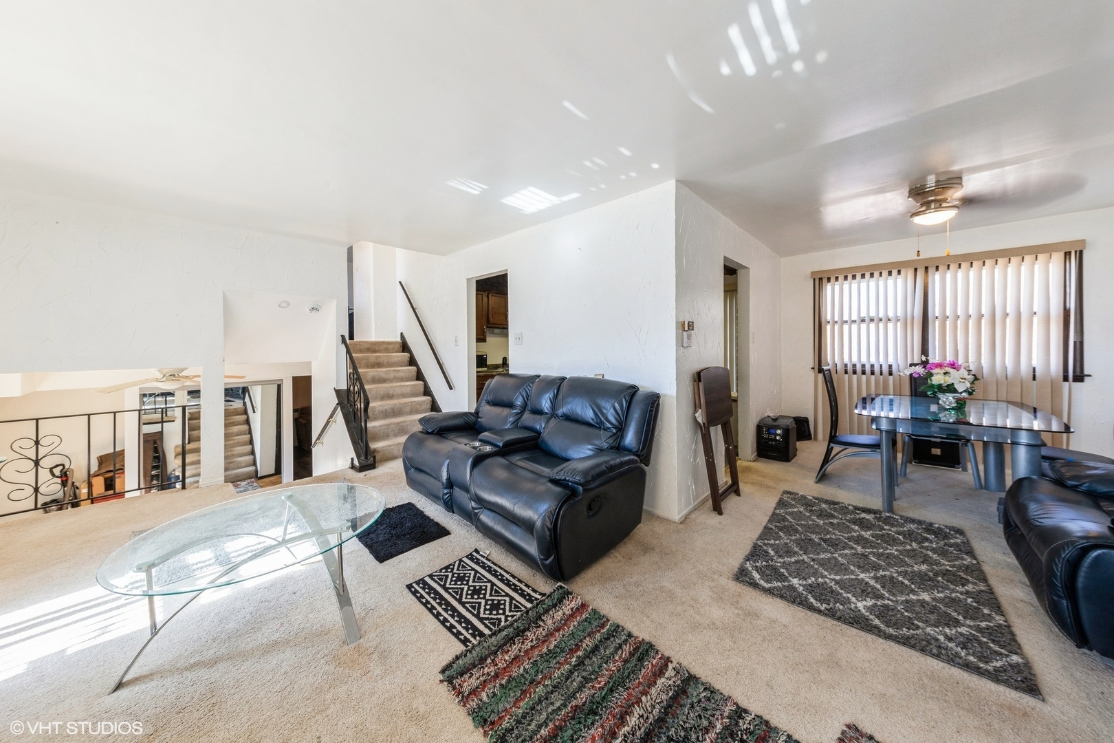 667 Sullivan Ln Property Photo 6
