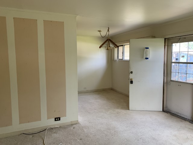 323 Windsor Street Property Photo 3