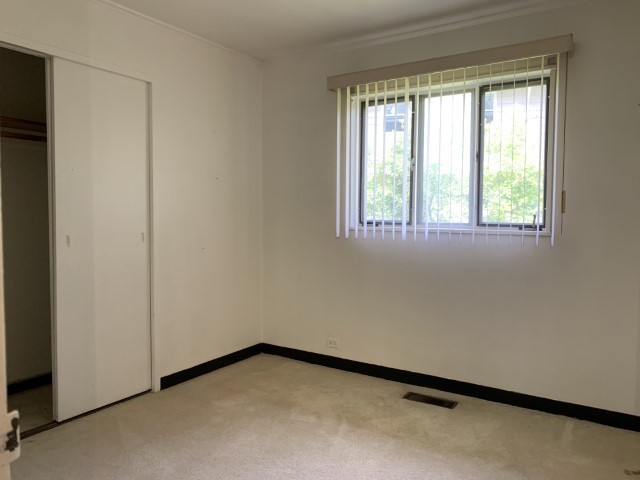 323 Windsor Street Property Photo 7