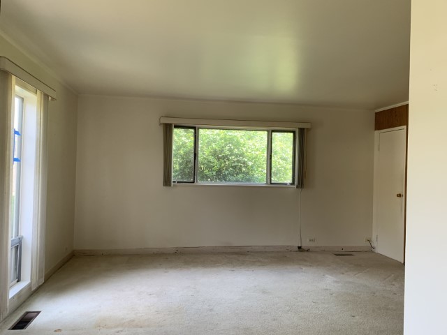 323 Windsor Street Property Photo 14