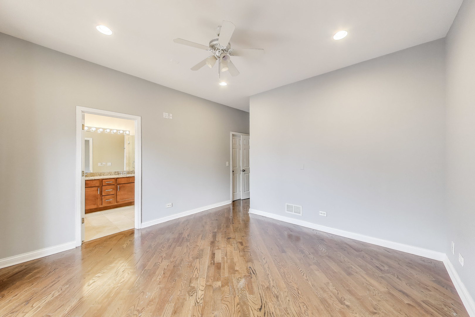 2812 W Chicago Ave Property Photo 15