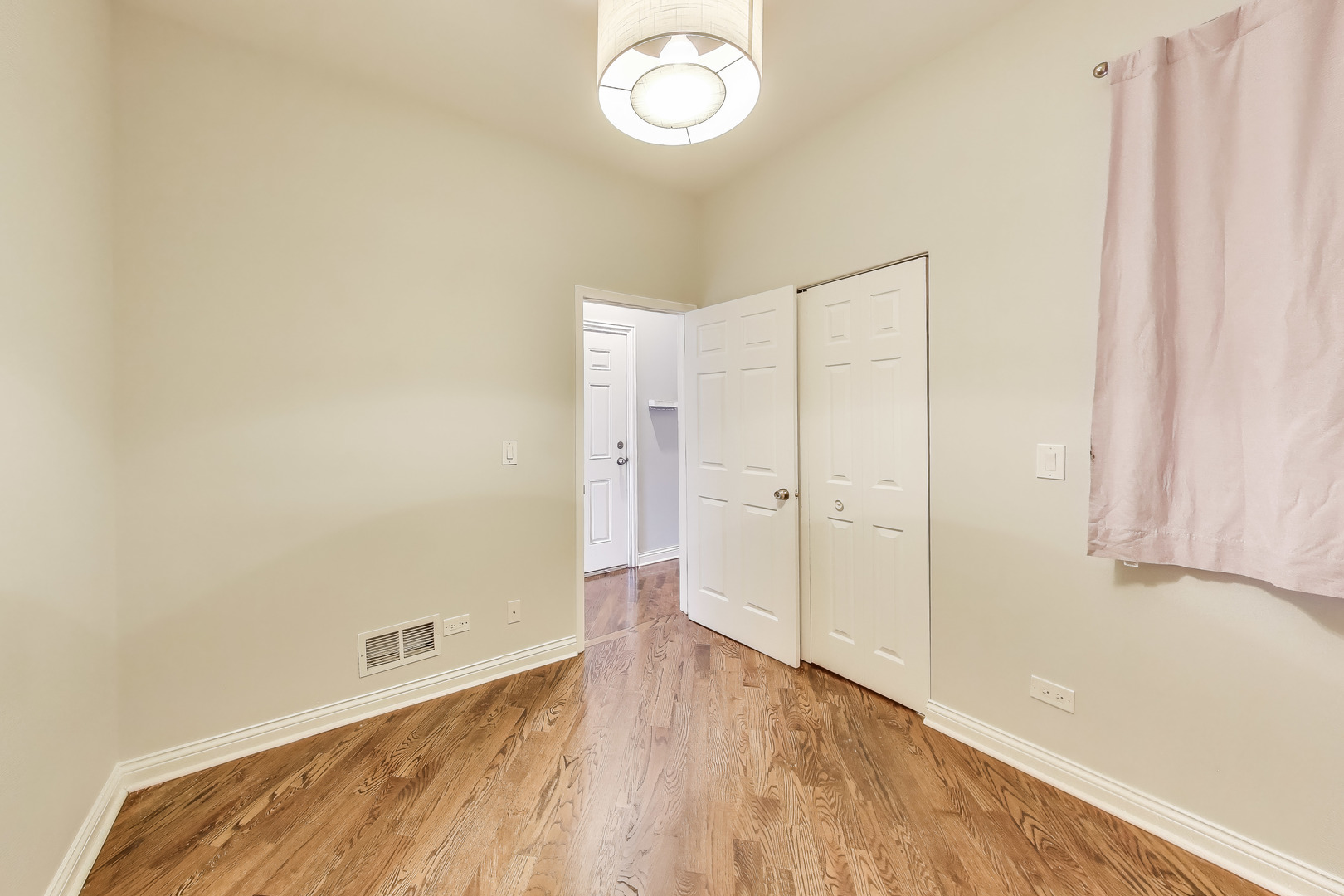 2812 W Chicago Ave Property Photo 23