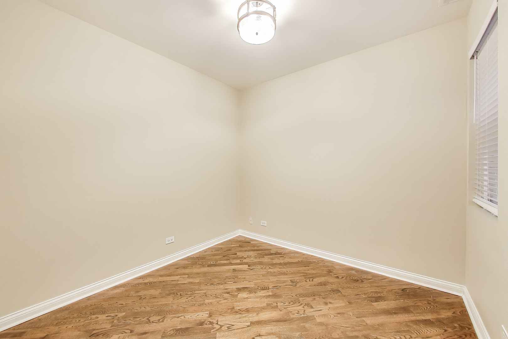 2812 W Chicago Ave Property Photo 24