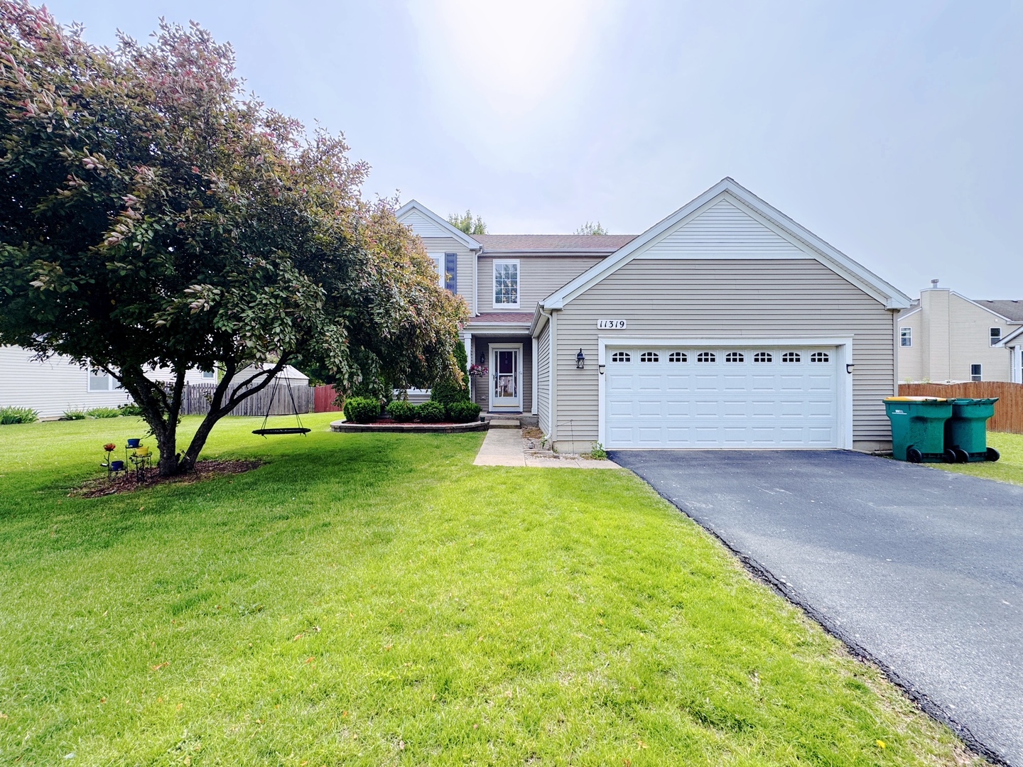 11319 Maplewood Drive Property Photo 1