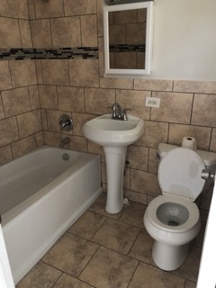 4858 Lee Street 2b Property Photo 5