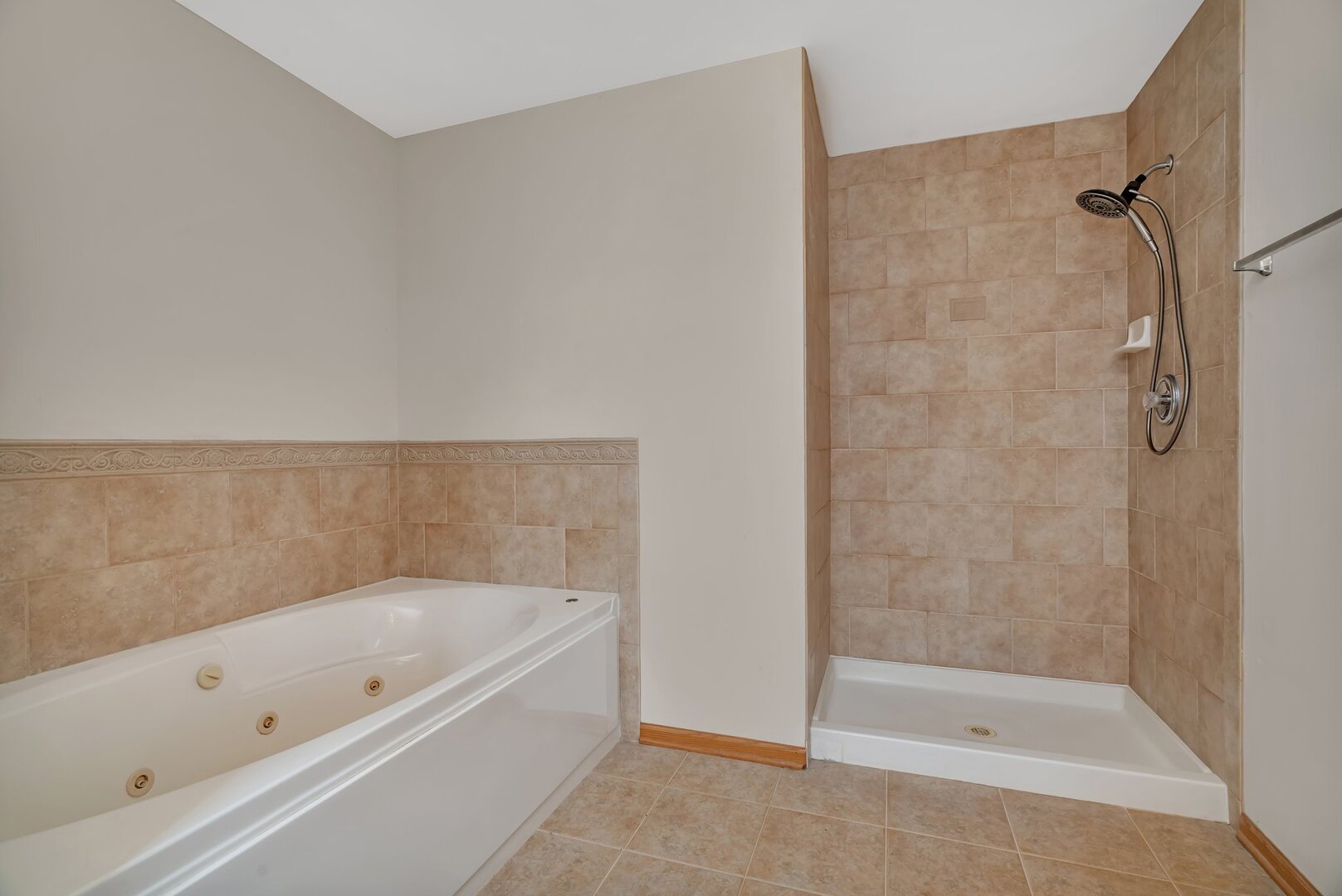 601 High Grove Drive Property Photo 25