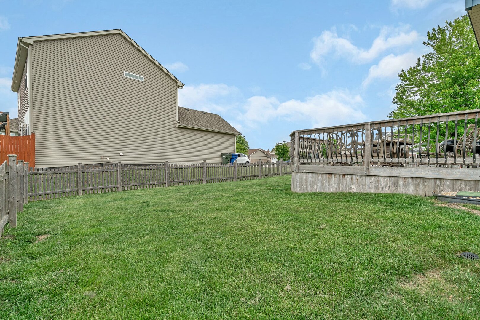 601 High Grove Drive Property Photo 35