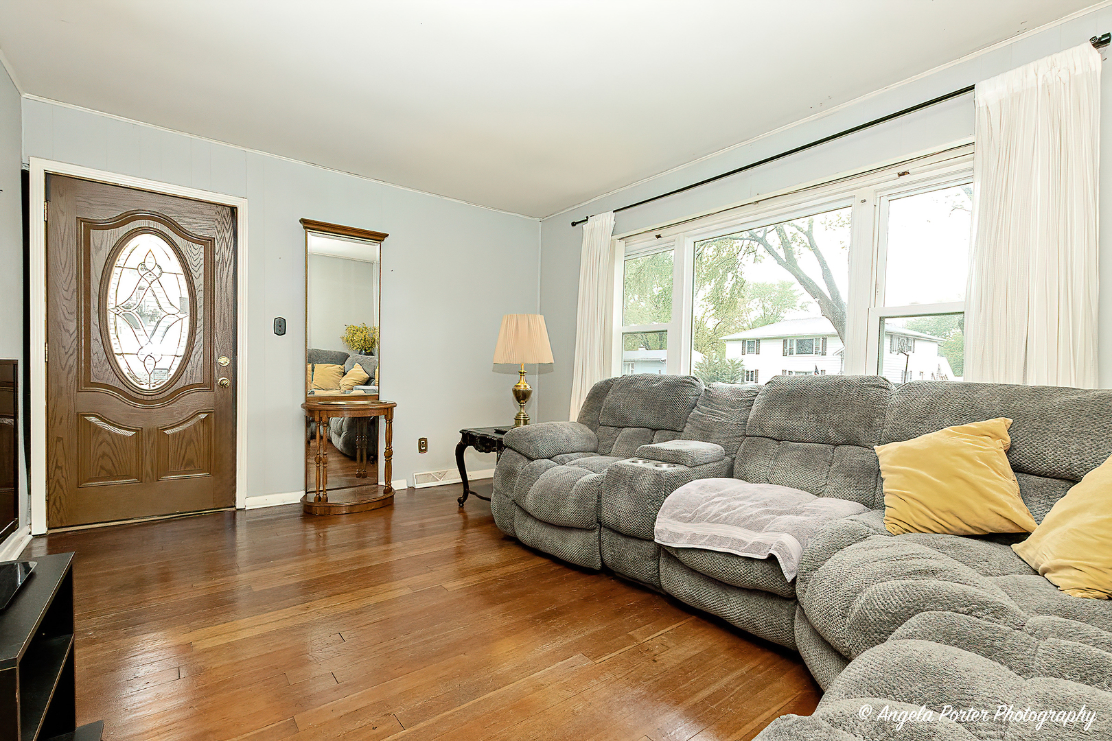 1720 Rogers Avenue Property Photo 2