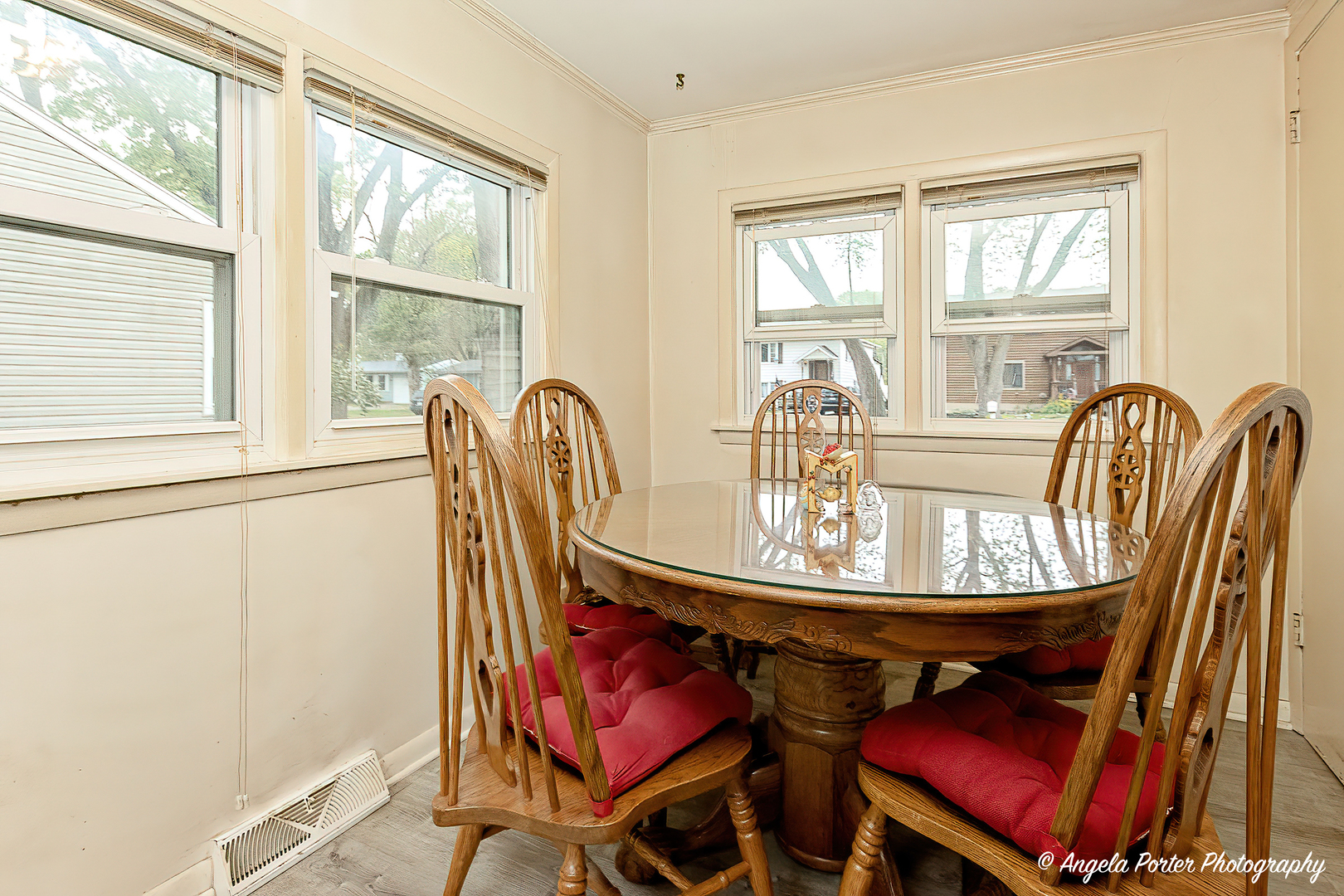 1720 Rogers Avenue Property Photo 9
