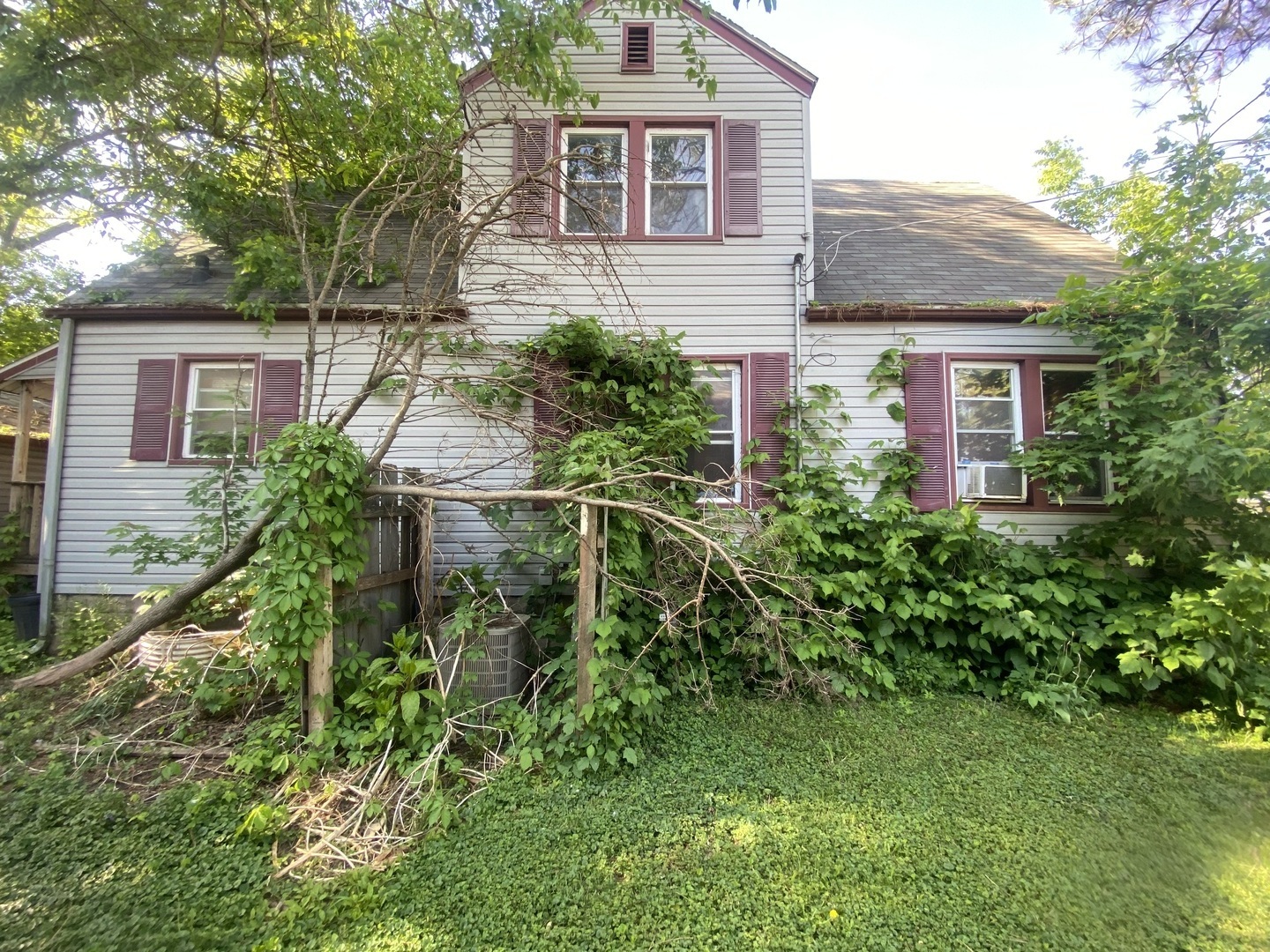 601 S Henrietta Avenue Property Photo 5