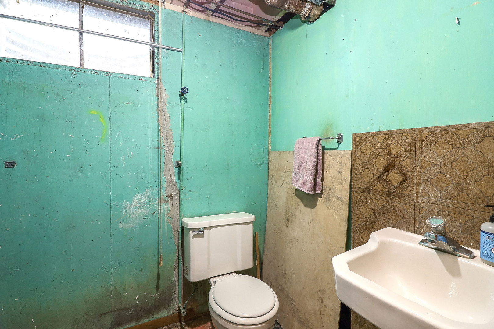 1320 Adeline Court Property Photo 17