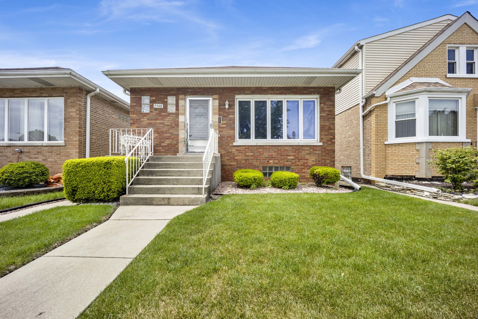 5548 S Kedvale Avenue Property Photo 1