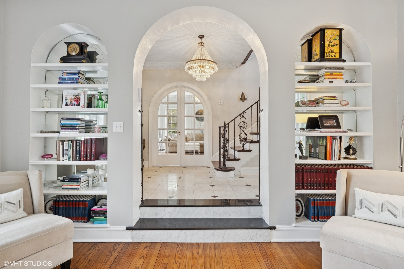 1025 Sheridan Road Property Photo 4