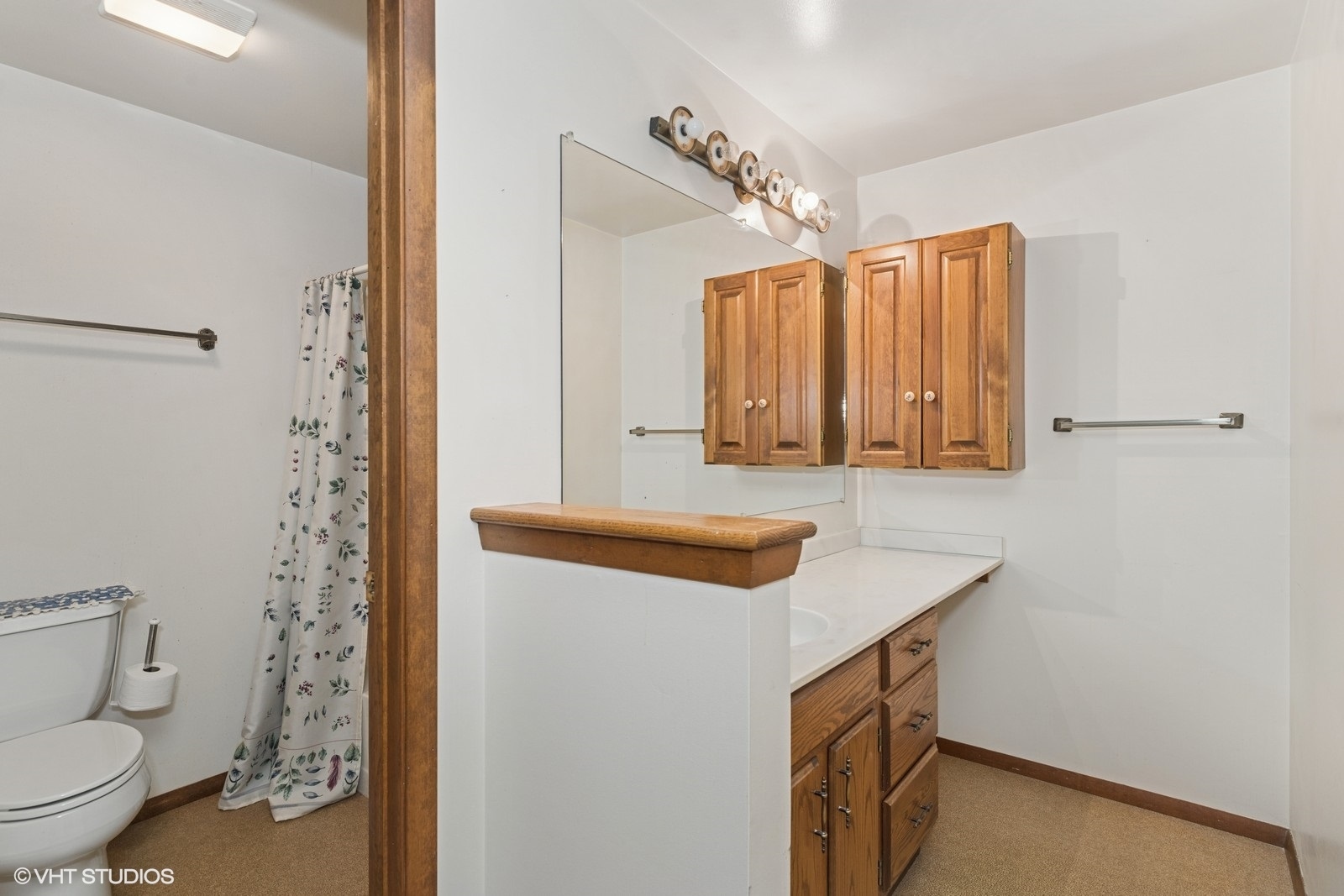 427 Lawrence Avenue Property Photo 12