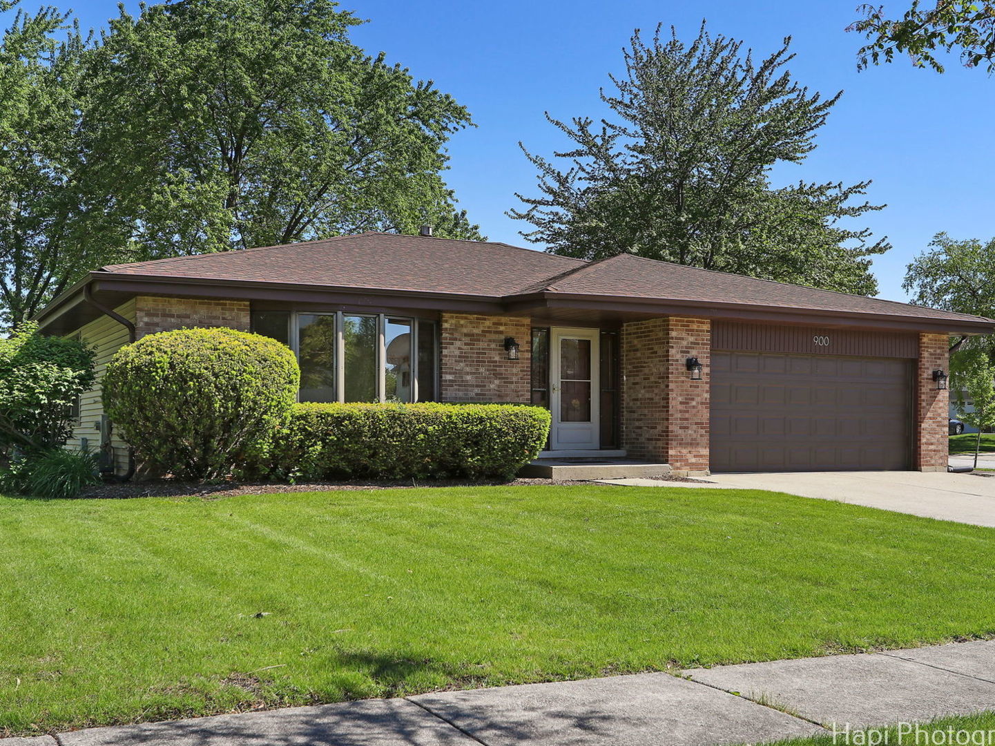 900 Notis Court Property Photo 1