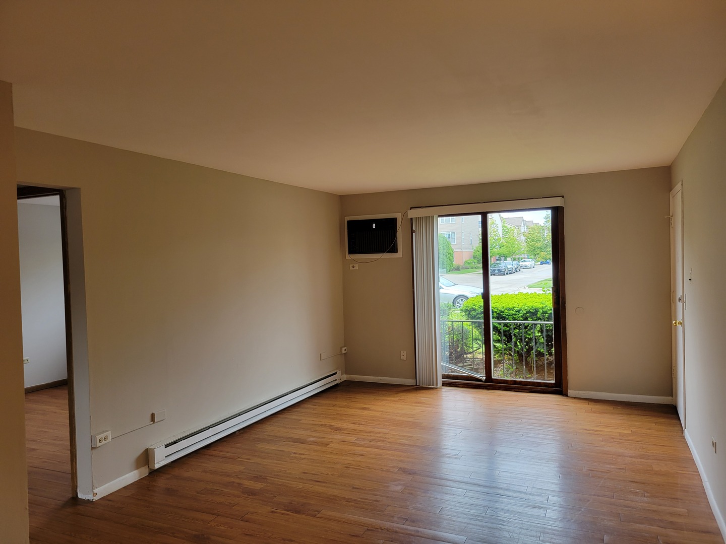 1257 Harding Ave Property Photo 2