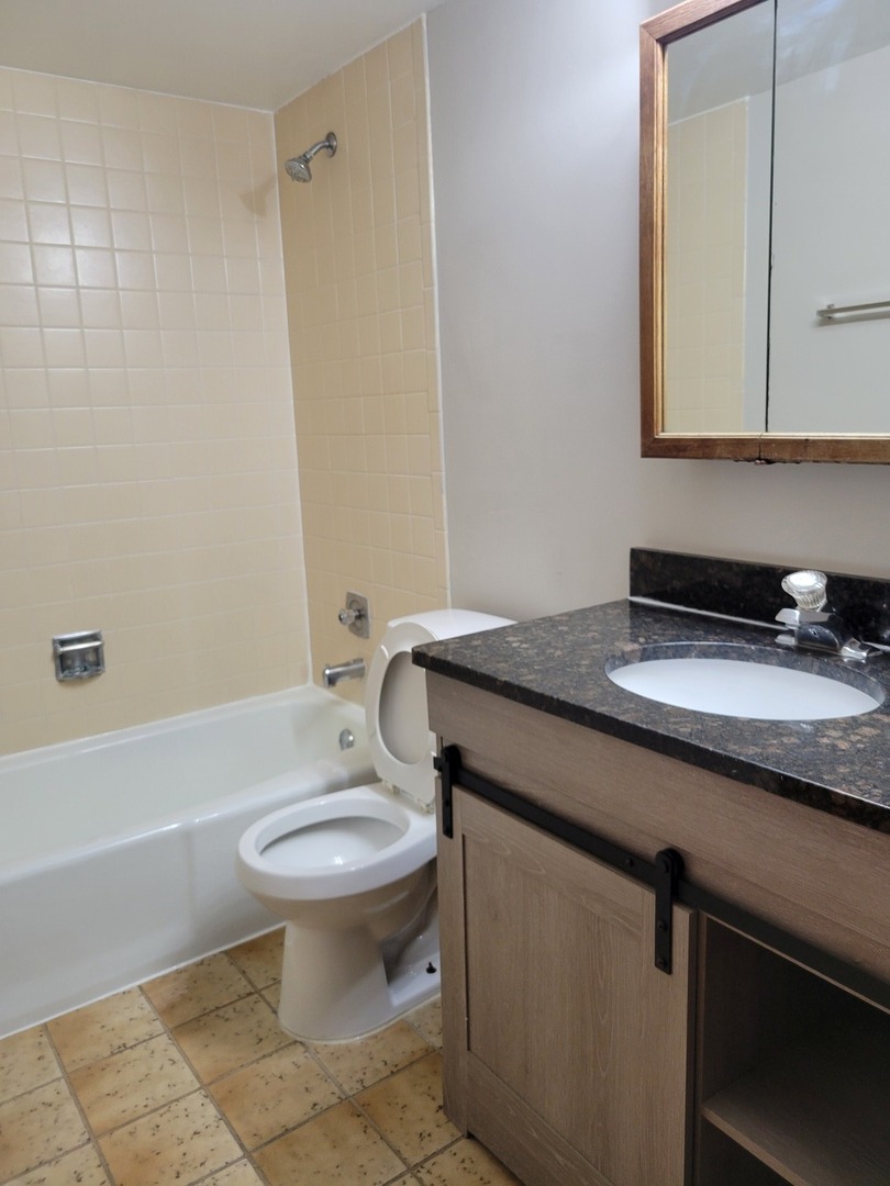 1257 Harding Ave Property Photo 9