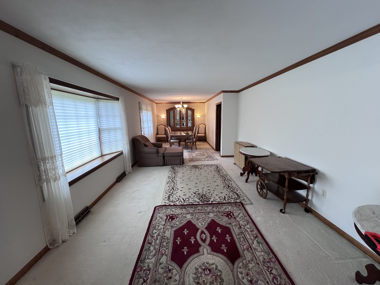 308 Tree Ln Property Photo 3