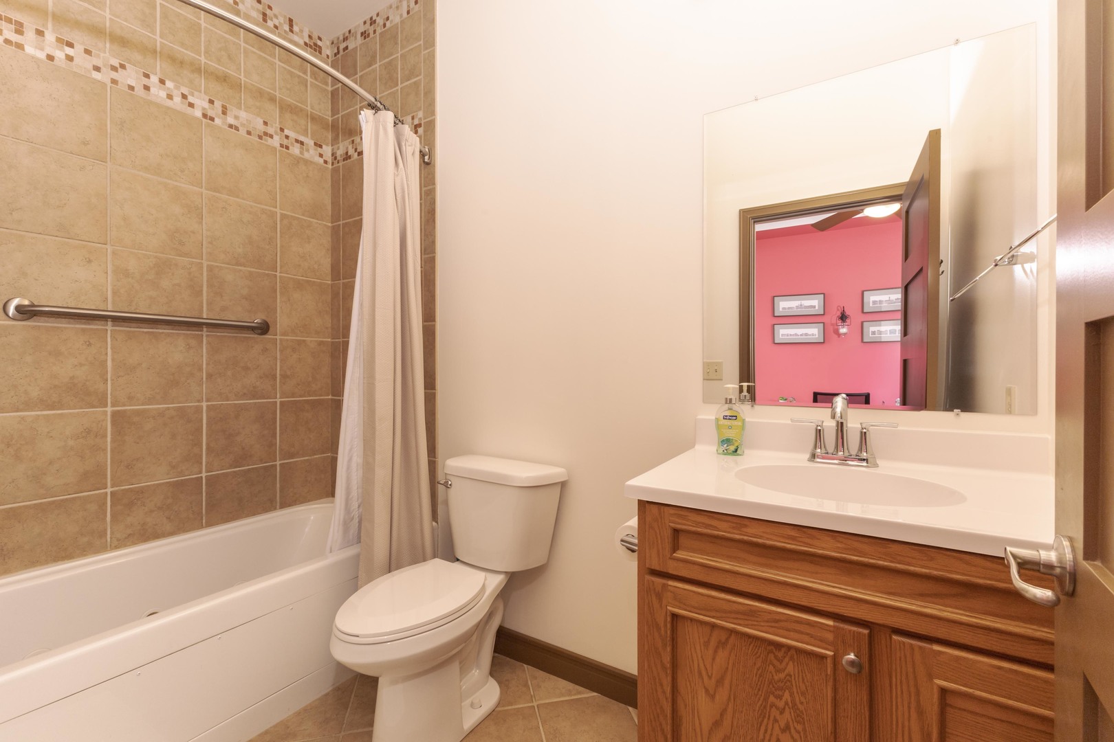 212 N Center Street 502 Property Photo 19