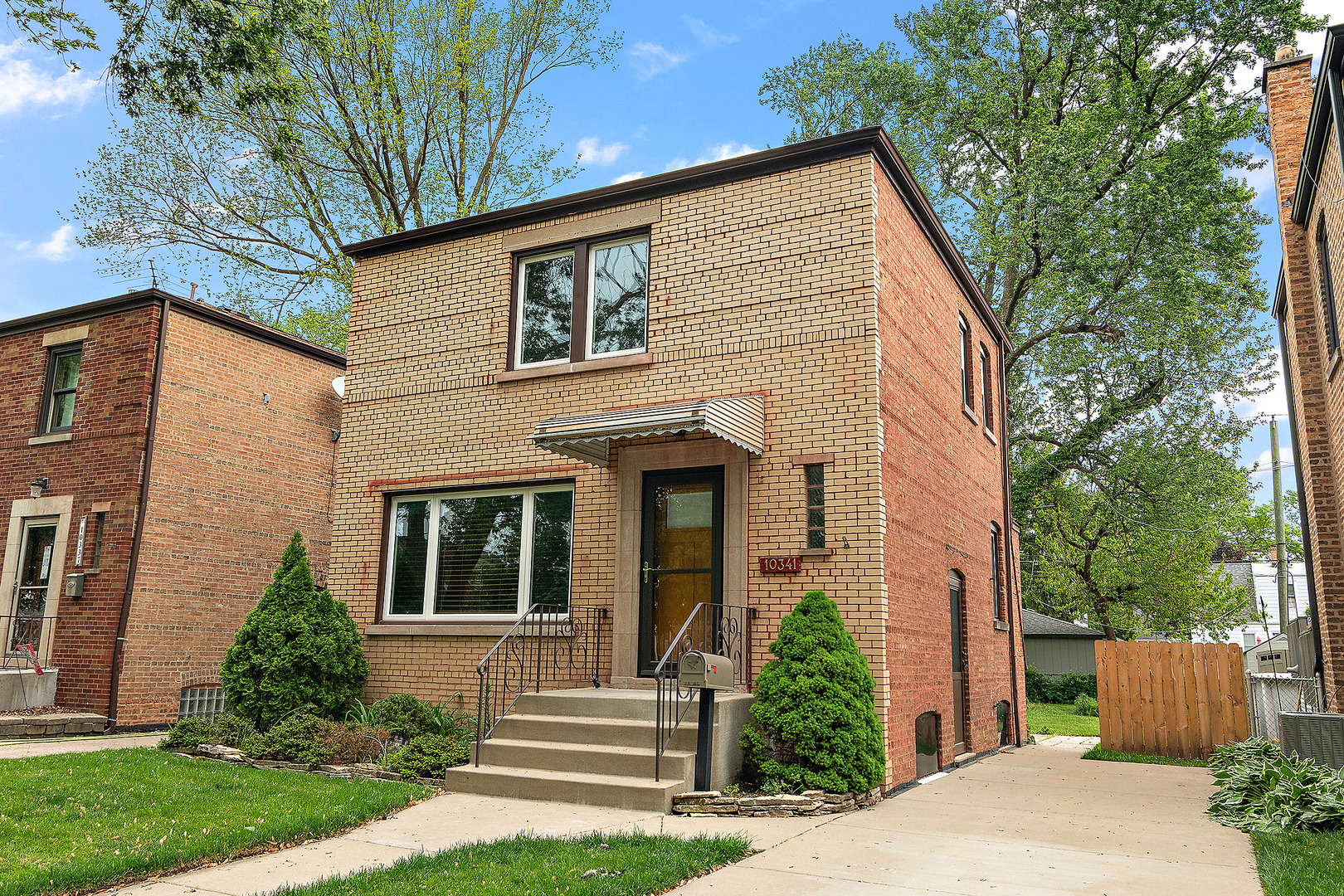 10341 S Trumbull Avenue Property Photo 1