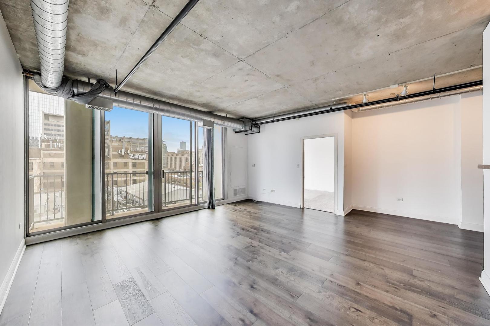 700 W Van Buren Street 1301 Property Photo 5