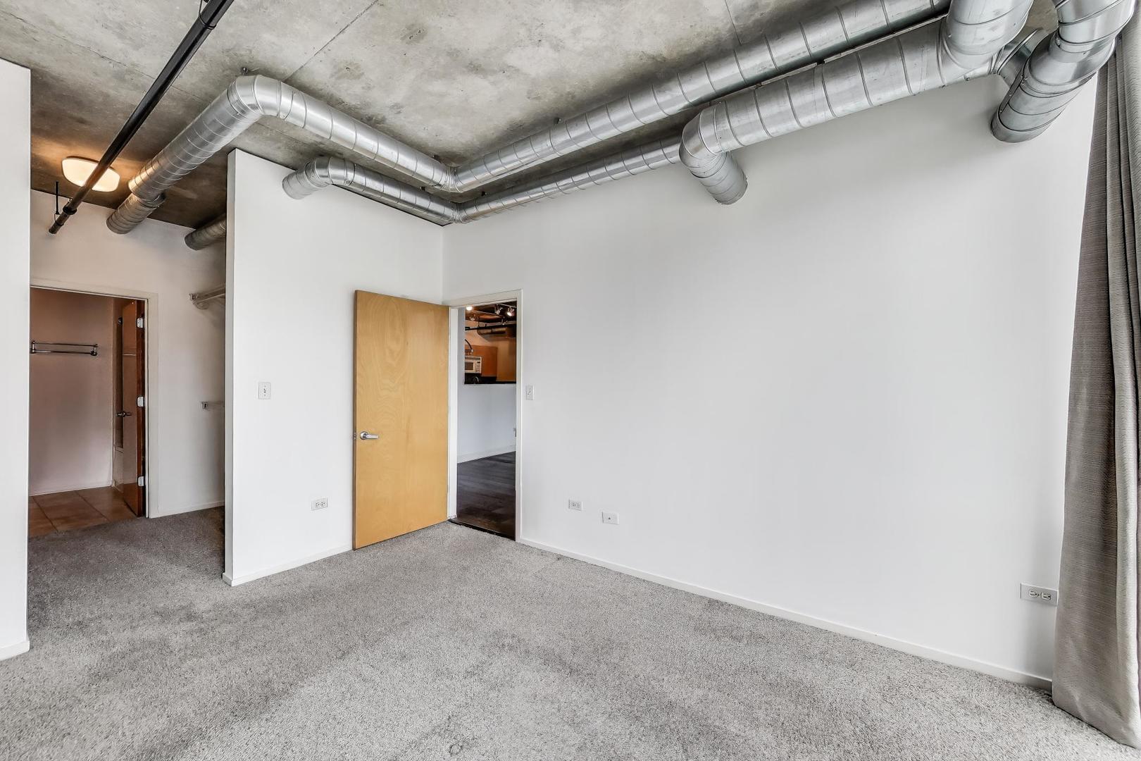 700 W Van Buren Street 1301 Property Photo 11