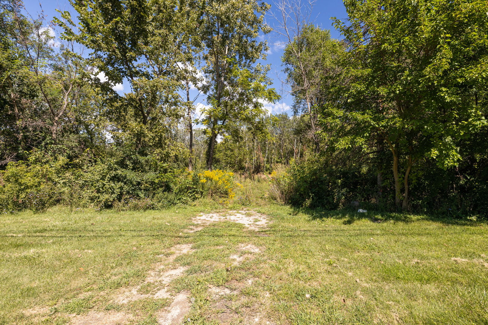 8400 W 87th Street Property Photo 5
