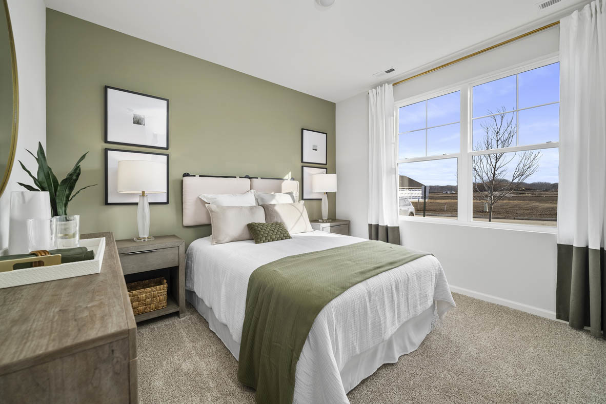 1246 Wild Tulip Circle Property Photo 3
