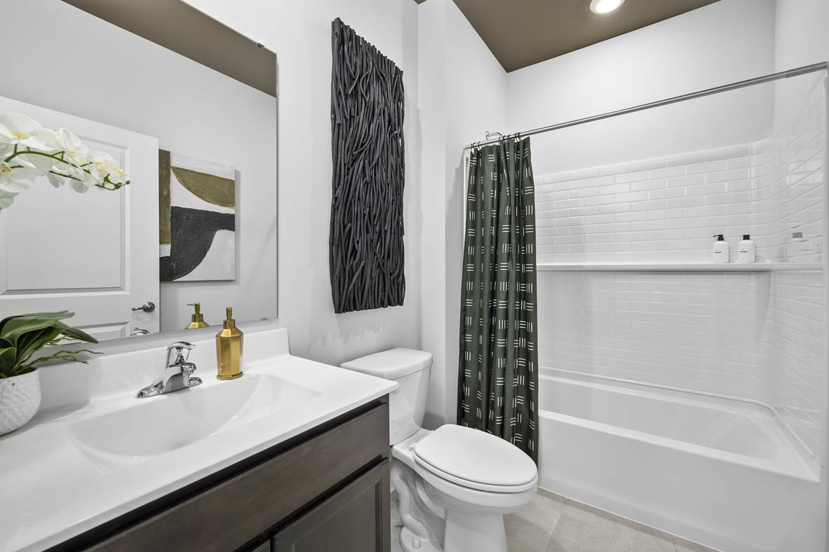 1246 Wild Tulip Circle Property Photo 4