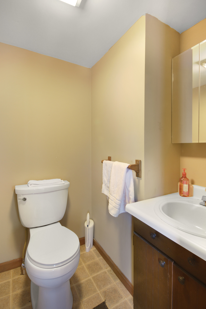 220 E Taylor Street Property Photo 24