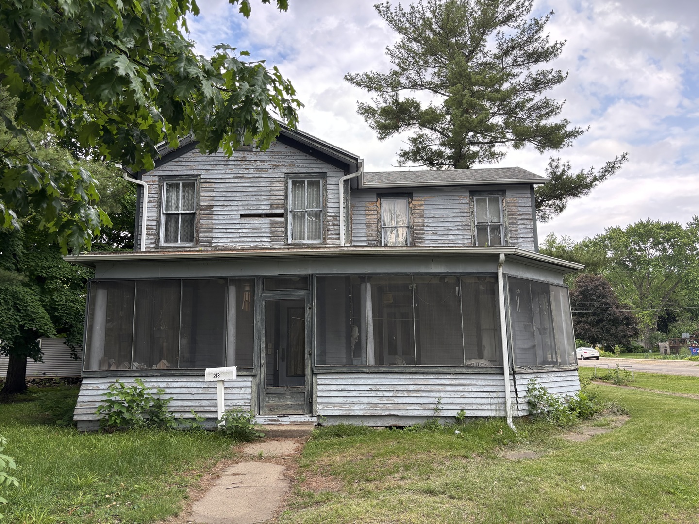 218 S Washington Street Property Photo 1