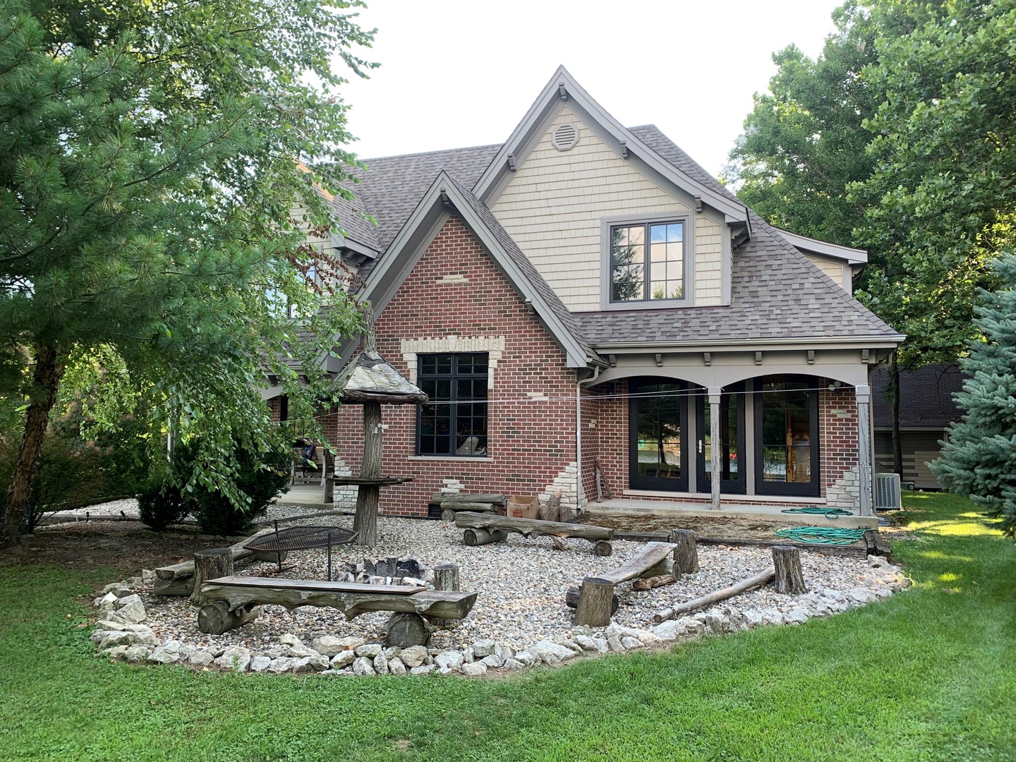 423 Mallard Point Property Photo 1