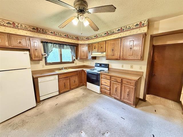 8567 Valley View Dr Property Photo 10
