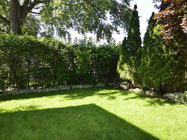 6700 N Fairfield Avenue Property Photo 53