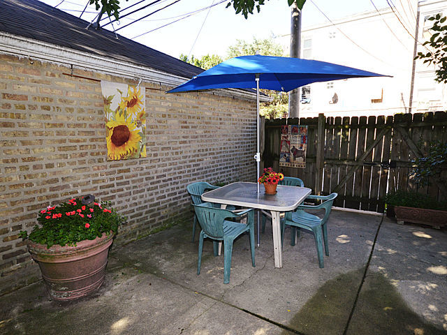 6700 N Fairfield Avenue Property Photo 55