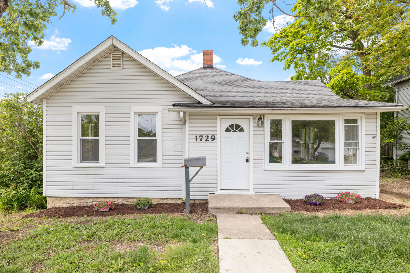 1729 S Hamilton St Property Photo 1