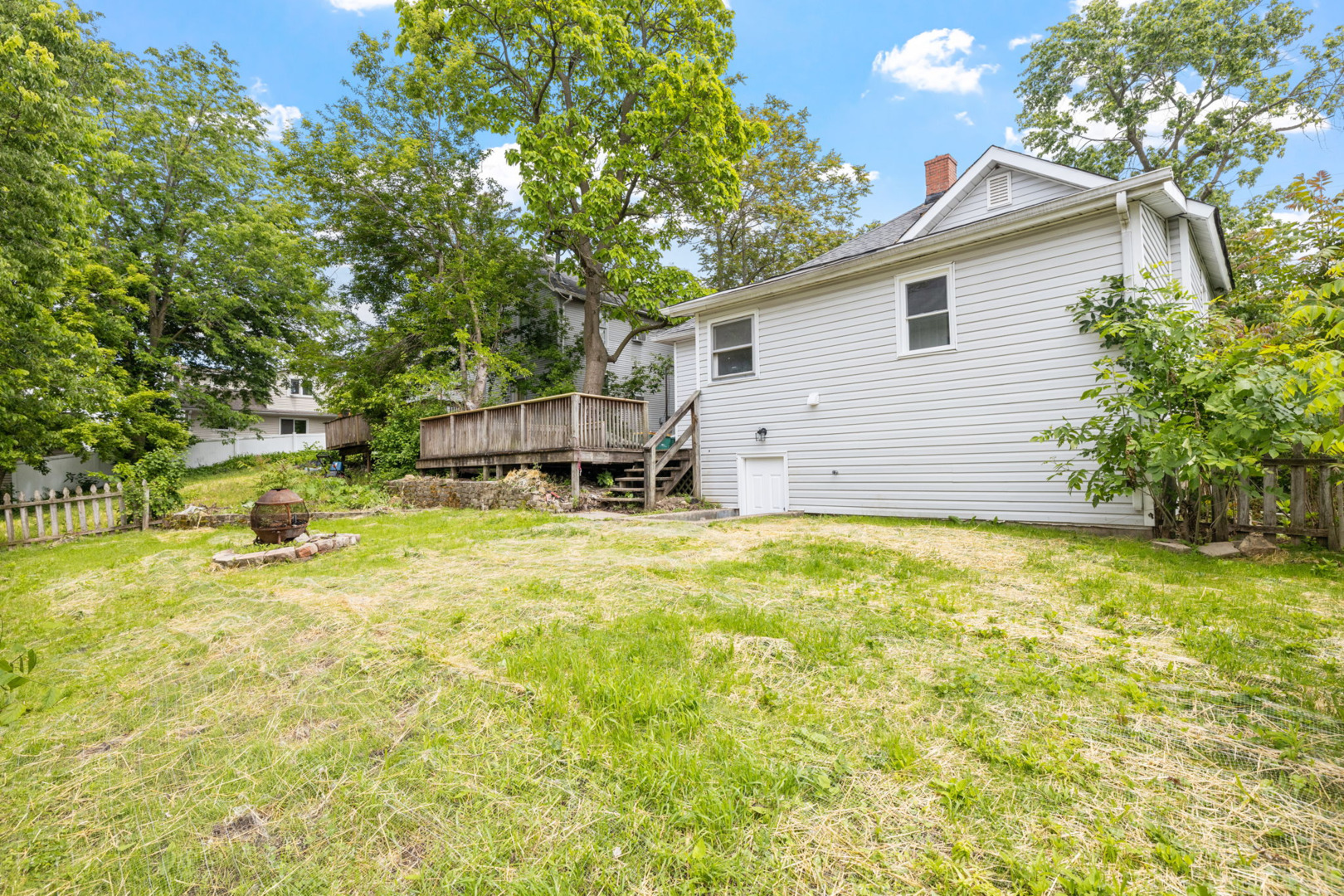 1729 S Hamilton St Property Photo 18